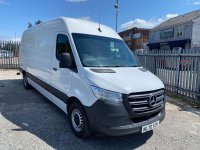 MERCEDES-BENZ SPRINTER