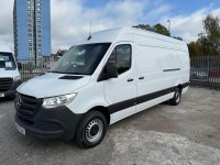 MERCEDES-BENZ SPRINTER